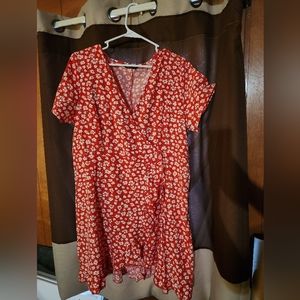 Red and white floral print mock wrap dress size XL